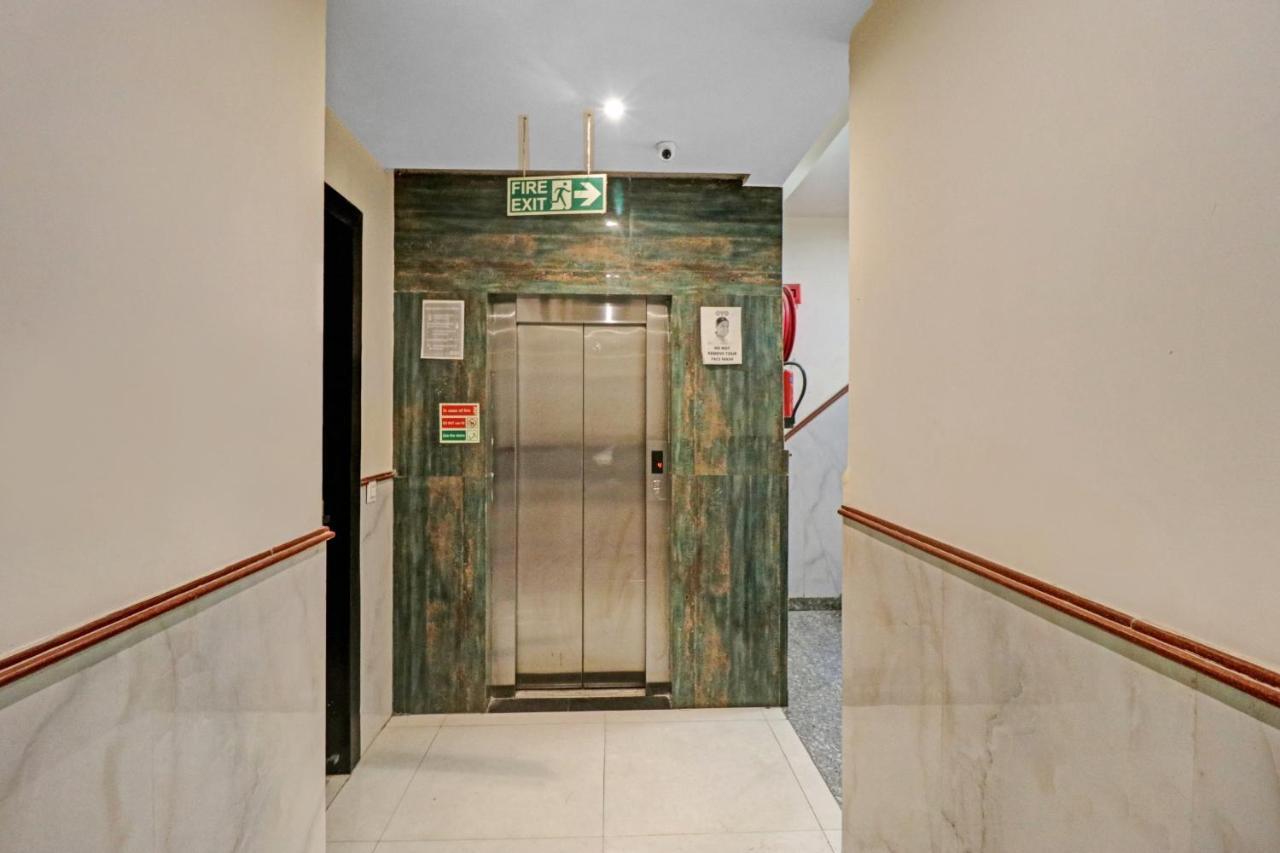 Oyo 23368 Boutique Hotel Paragon نيودلهي المظهر الخارجي الصورة